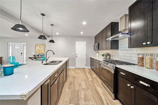 24240 Ocean Avenue, Torrance, CA 90505