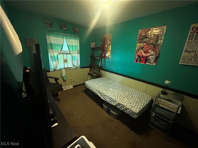 9008 Wilverne Drive, Windham, OH 44288