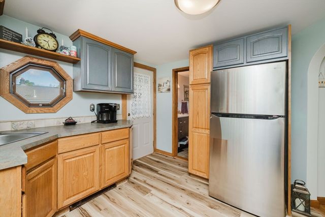 70 Ricard St, Seekonk, MA 02771