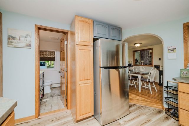 70 Ricard St, Seekonk, MA 02771