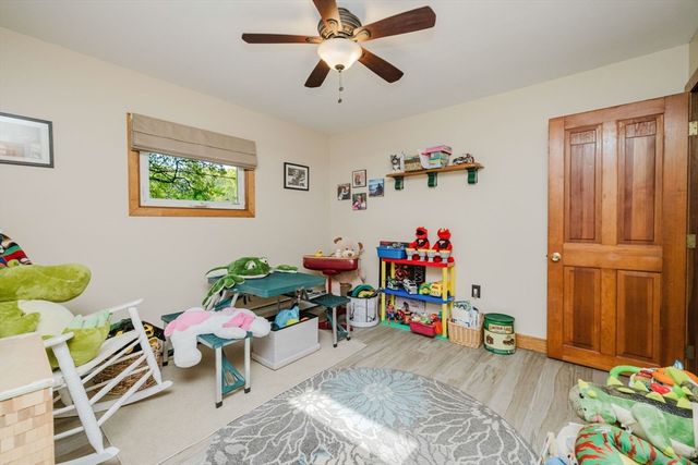 70 Ricard St, Seekonk, MA 02771