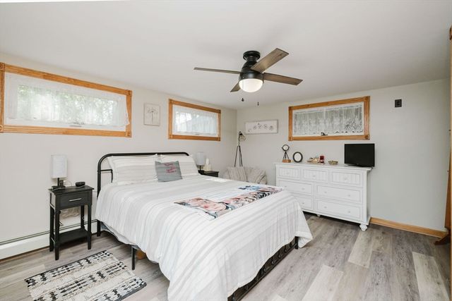 70 Ricard St, Seekonk, MA 02771