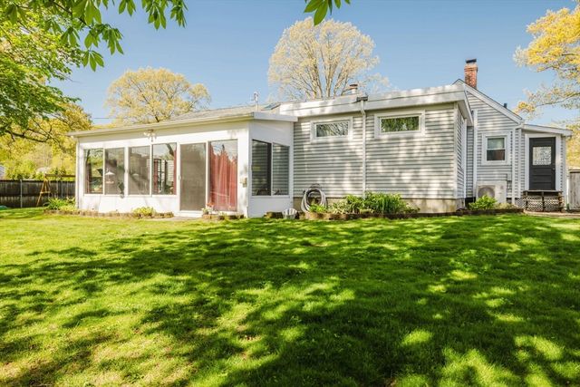 70 Ricard St, Seekonk, MA 02771