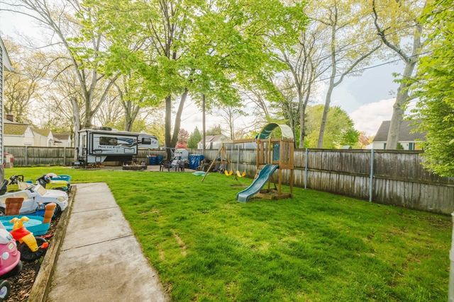 70 Ricard St, Seekonk, MA 02771