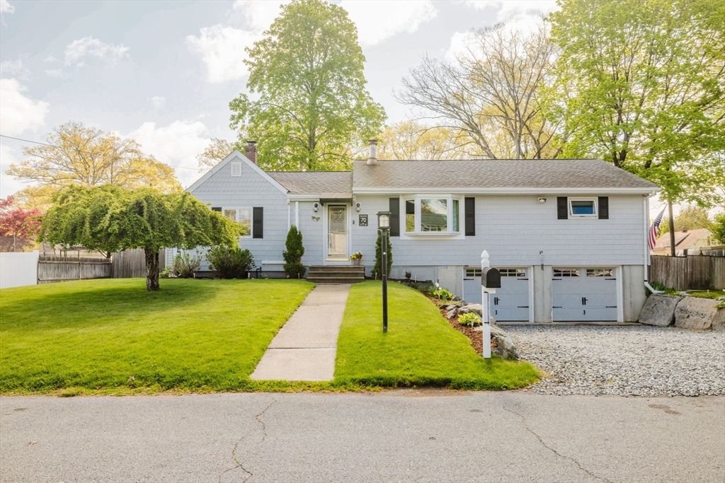 70 Ricard St, Seekonk, MA 02771