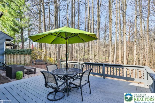 2820 Sheffield Drive, Lower Macungie Twp, PA 18049