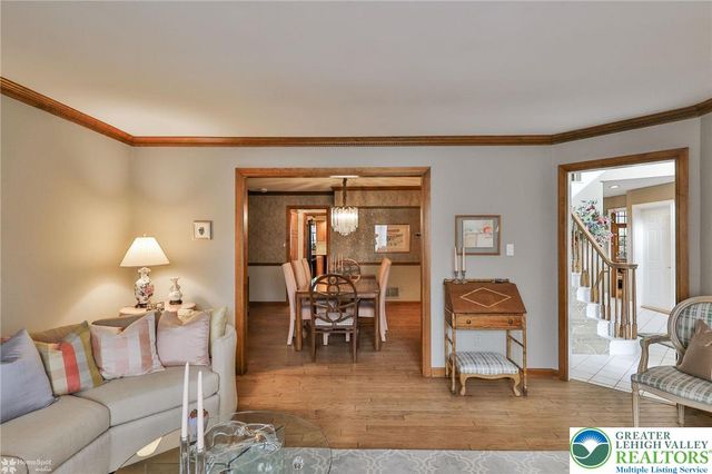 2820 Sheffield Drive, Lower Macungie Twp, PA 18049