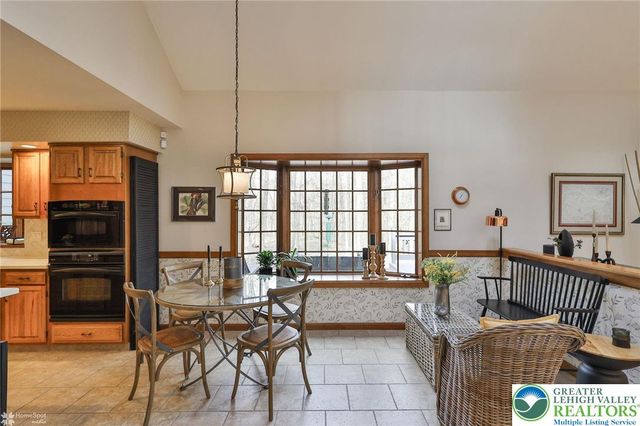2820 Sheffield Drive, Lower Macungie Twp, PA 18049
