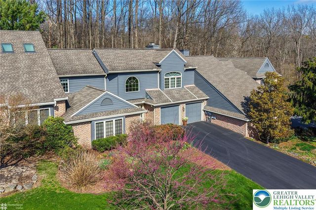 2820 Sheffield Drive, Lower Macungie Twp, PA 18049