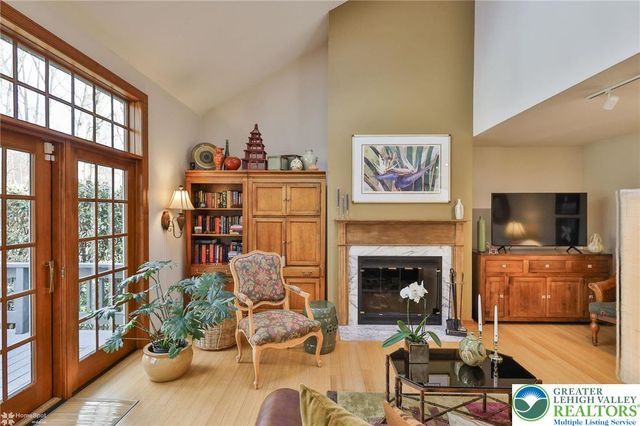 2820 Sheffield Drive, Lower Macungie Twp, PA 18049