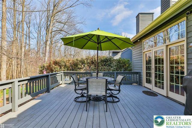 2820 Sheffield Drive, Lower Macungie Twp, PA 18049