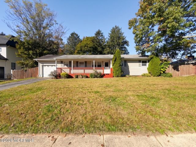 30 Cornell Street, Toms River, NJ 08757