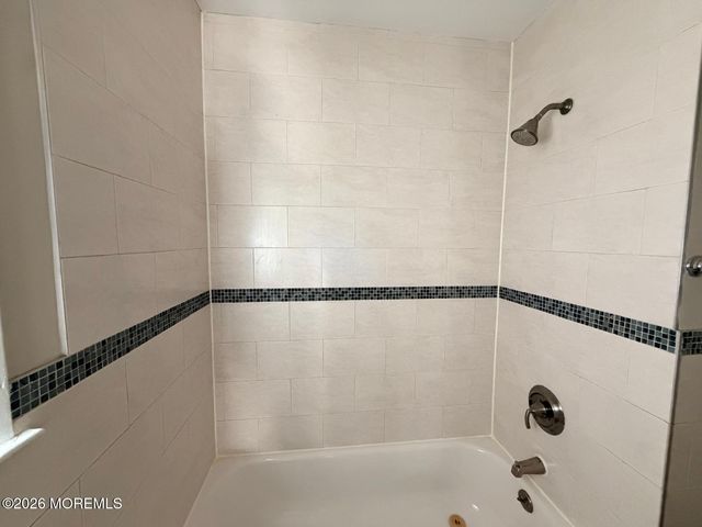 30 Cornell Street, Toms River, NJ 08757