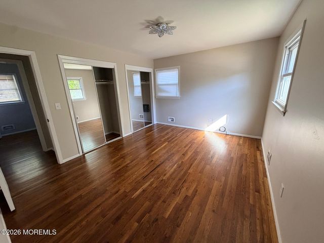 30 Cornell Street, Toms River, NJ 08757