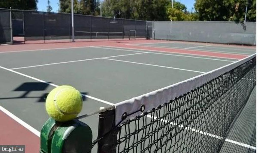 Image 37 of property listing at 700 PINE VALLEY CT, Arnold, MD 21012