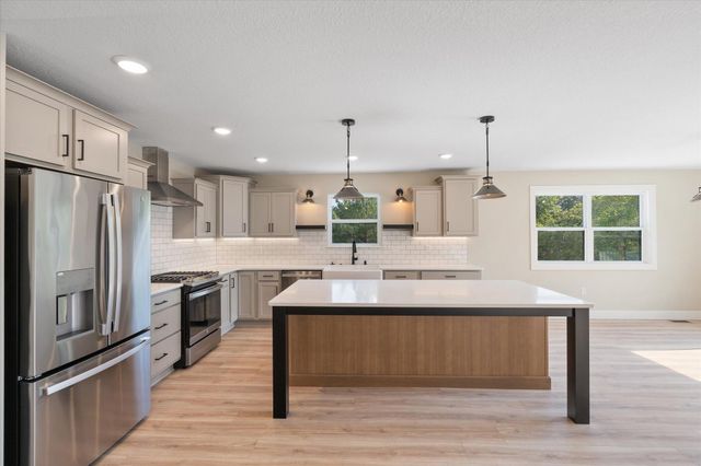 13100 N BETHLEHEM RD, Harrisburg, MO 65256