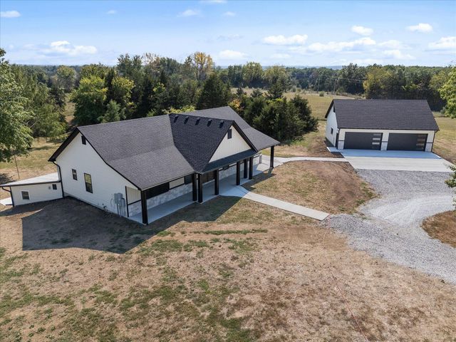 13100 N BETHLEHEM RD, Harrisburg, MO 65256