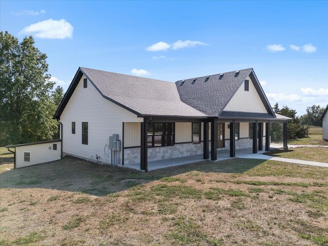 13100 N BETHLEHEM RD, Harrisburg, MO 65256