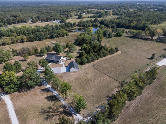 13100 N BETHLEHEM RD, Harrisburg, MO 65256