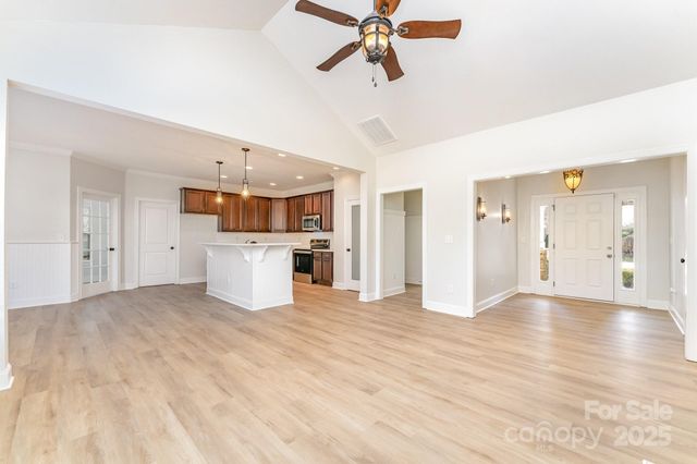 2110 London Lane, Belmont, NC 28012