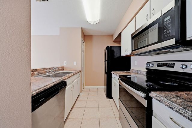 2039 FLUORSHIRE DRIVE, Brandon, FL 33511