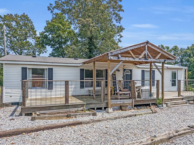 262 Woodland Heights Rd, Centerville, TN 37033