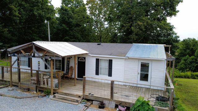 262 Woodland Heights Rd, Centerville, TN 37033