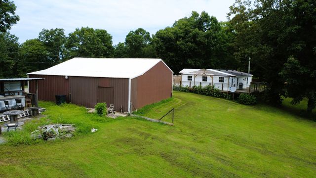 262 Woodland Heights Rd, Centerville, TN 37033