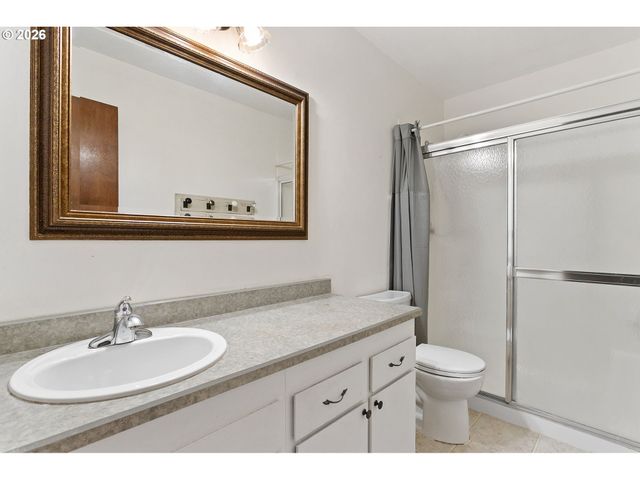 3403 Ne 162ND Ave, Portland, OR 97230