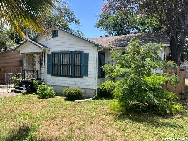 18 ROSEMONT DR, San Antonio, TX 78201