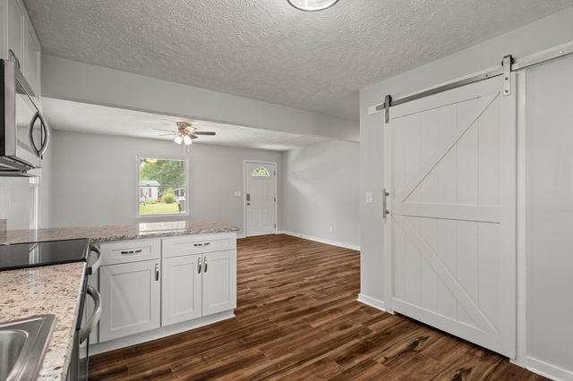 202 Fowler Ford Rd, Portland, TN 37148