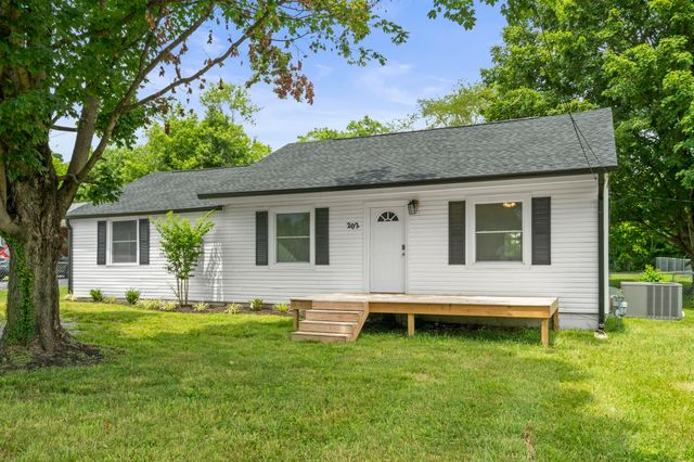 202 Fowler Ford Rd, Portland, TN 37148