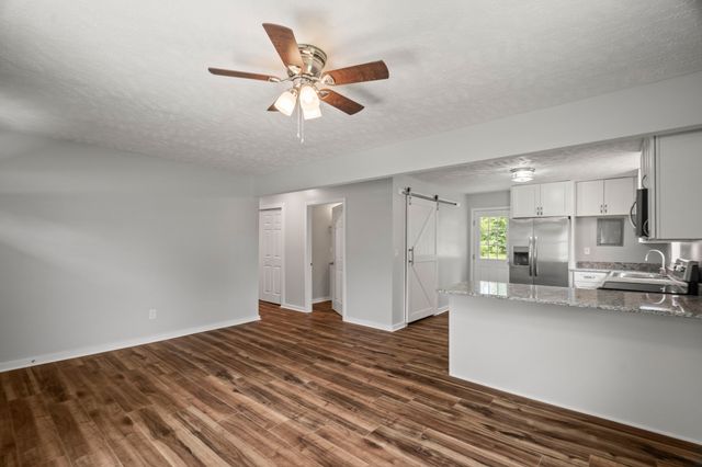 202 Fowler Ford Rd, Portland, TN 37148