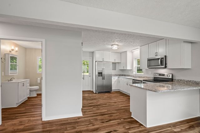 202 Fowler Ford Rd, Portland, TN 37148