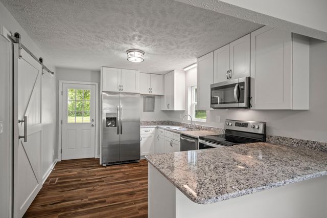 202 Fowler Ford Rd, Portland, TN 37148