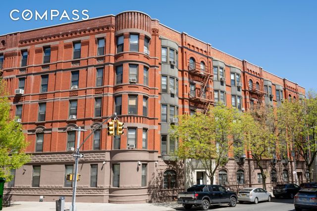 209 W 118th St Apt 4D, New York City, NY 10026