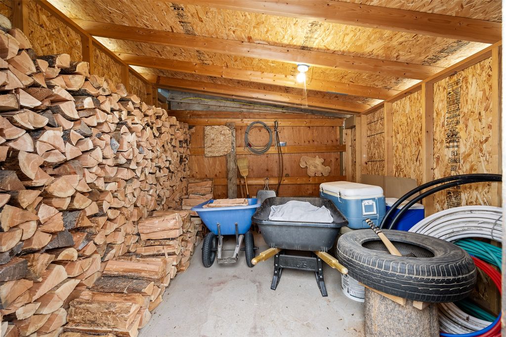 Address unavailable. photo 12