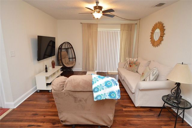 10263 GANDY BOULEVARD N 405, St Petersburg, FL 33702