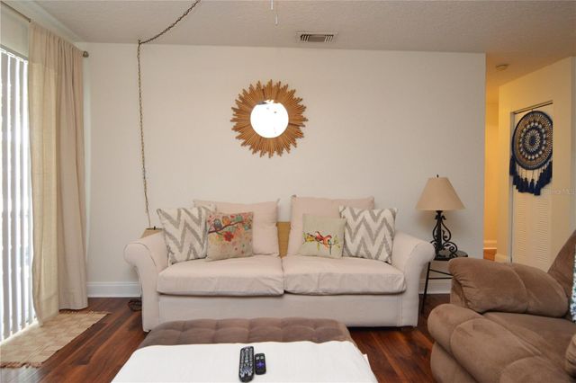 10263 GANDY BOULEVARD N 405, St Petersburg, FL 33702