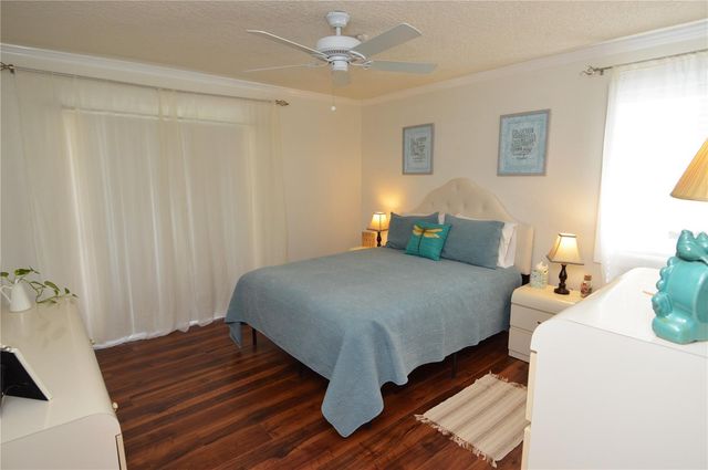 10263 GANDY BOULEVARD N 405, St Petersburg, FL 33702