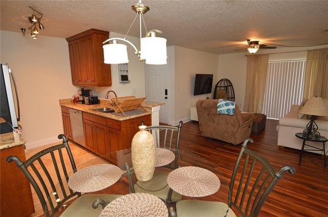 10263 GANDY BOULEVARD N 405, St Petersburg, FL 33702