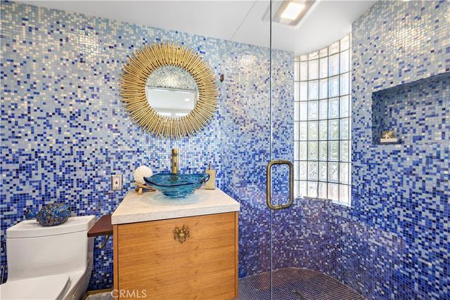 594 Cliff Drive, Laguna Beach, CA 92651