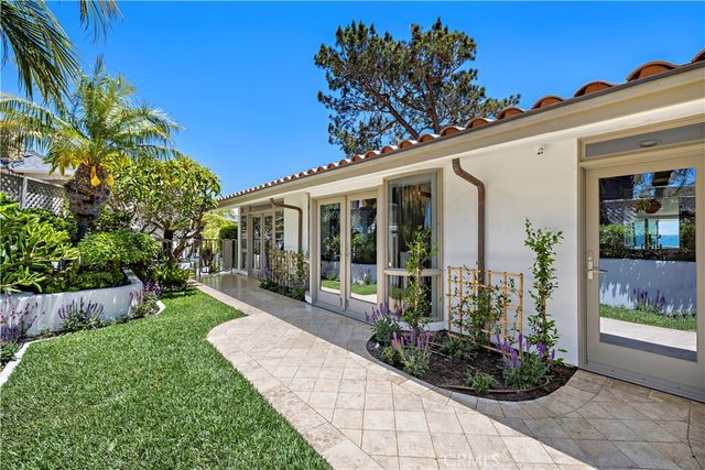 594 Cliff Drive, Laguna Beach, CA 92651