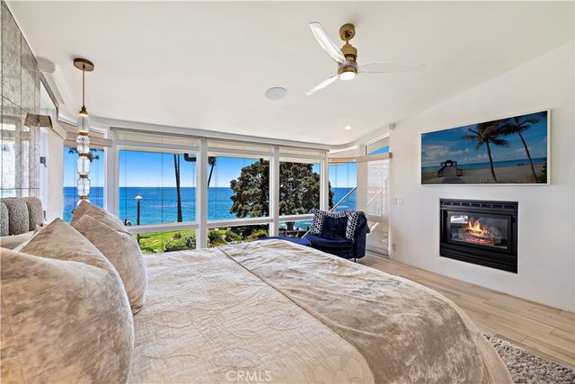 594 Cliff Drive, Laguna Beach, CA 92651