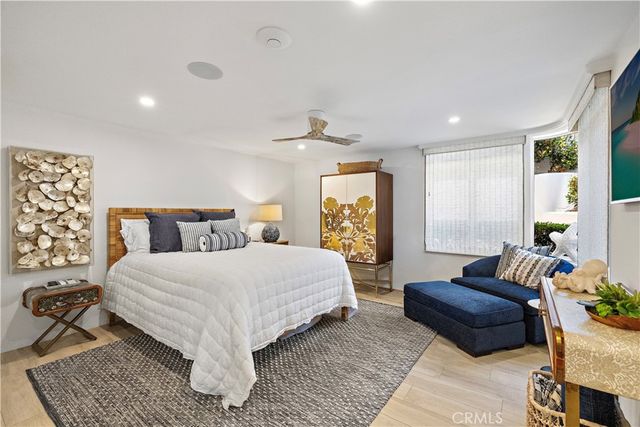 594 Cliff Drive, Laguna Beach, CA 92651
