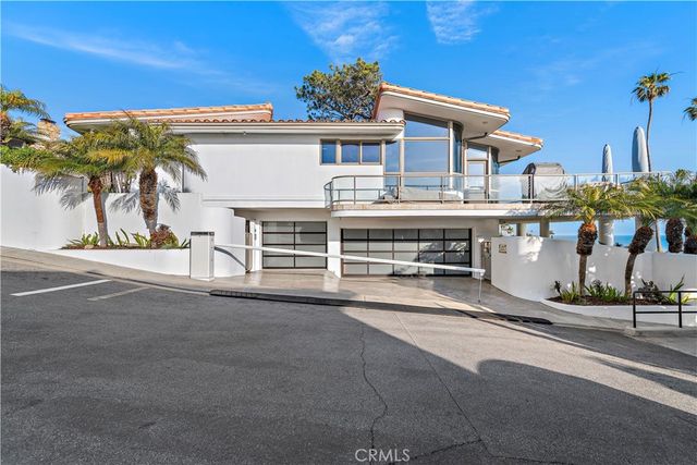 594 Cliff Drive, Laguna Beach, CA 92651