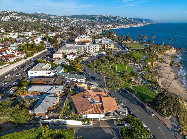 594 Cliff Drive, Laguna Beach, CA 92651