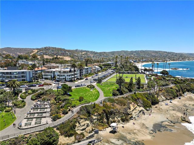 594 Cliff Drive, Laguna Beach, CA 92651