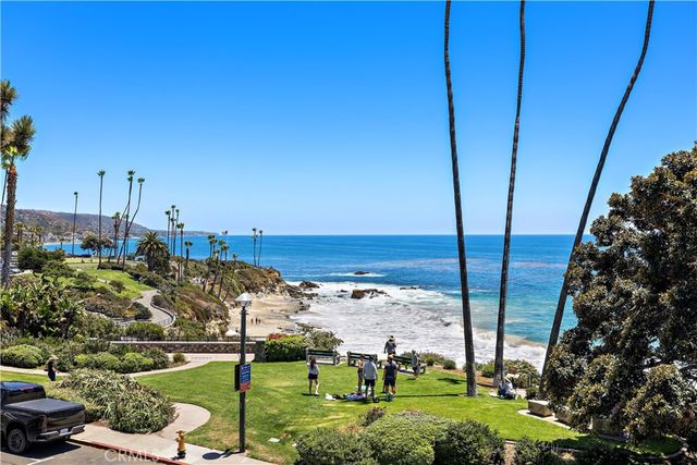 594 Cliff Drive, Laguna Beach, CA 92651