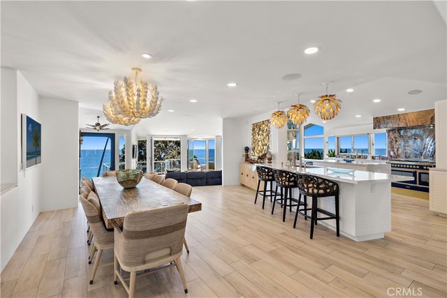 594 Cliff Drive, Laguna Beach, CA 92651